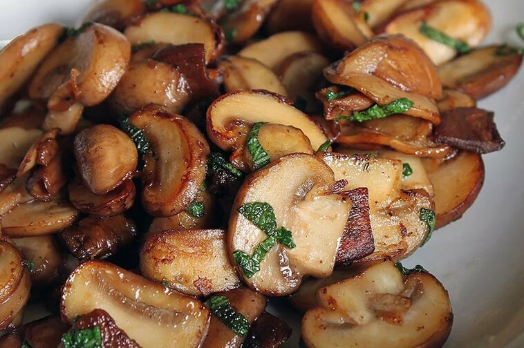 Mushrooms in the diet for gout should be excluded
