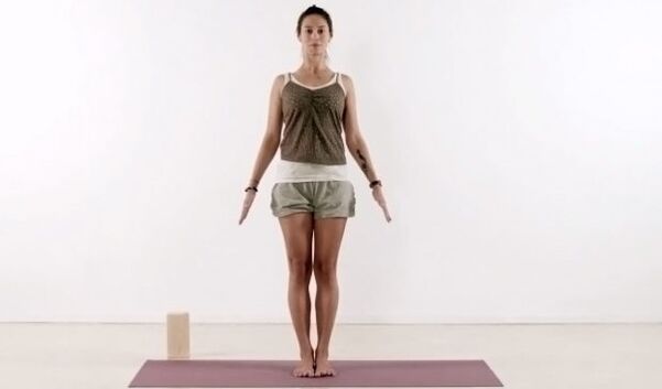 tadasana yoga pose for weight loss